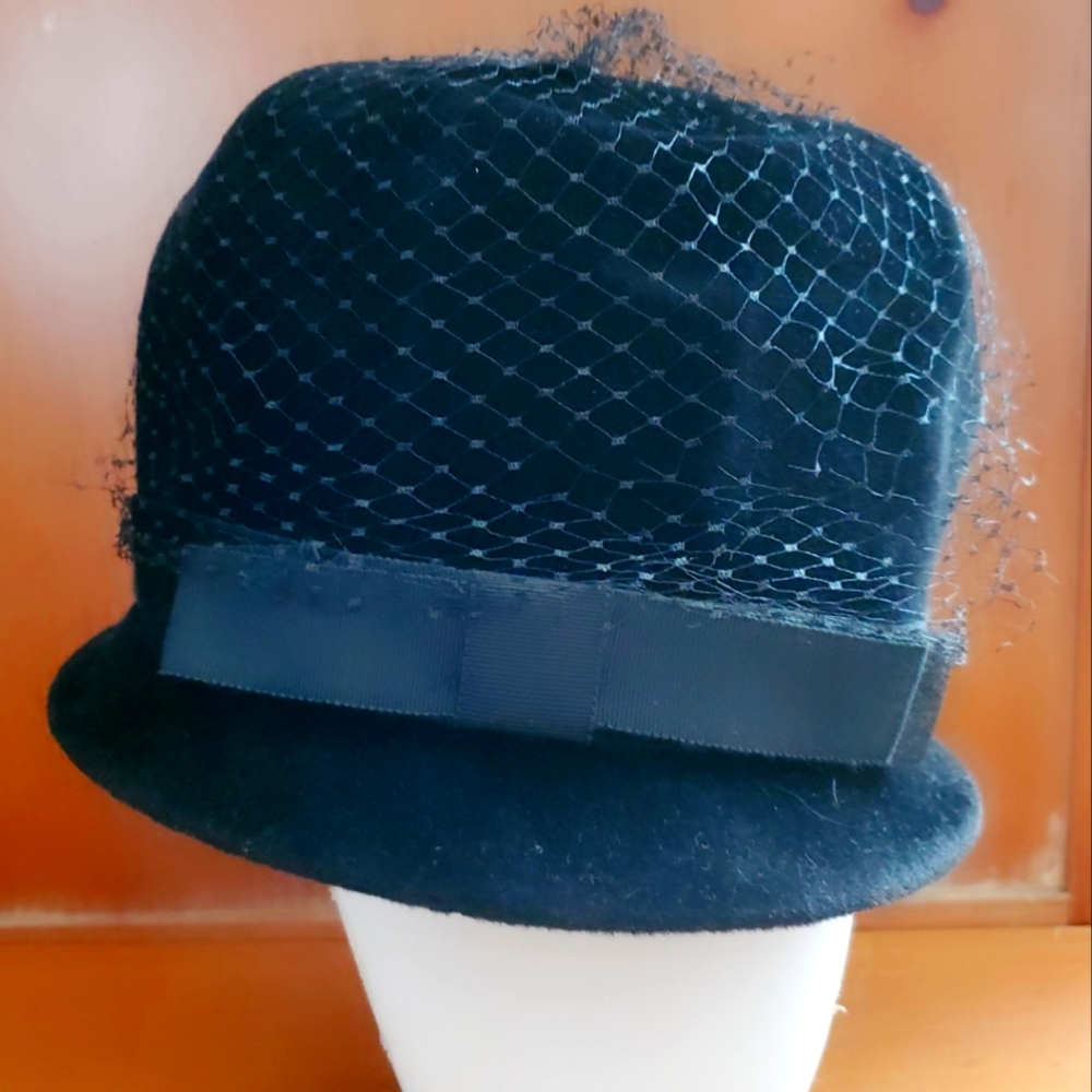 Vtg Peachbloom Velour 1950's Black Cloche Fur Hat